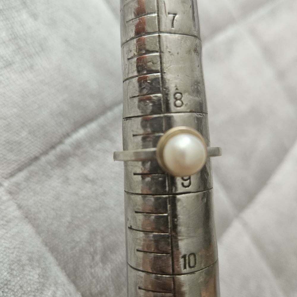 14k Gold and Sterling Pearl Silver Ring - Picture 11 of 11